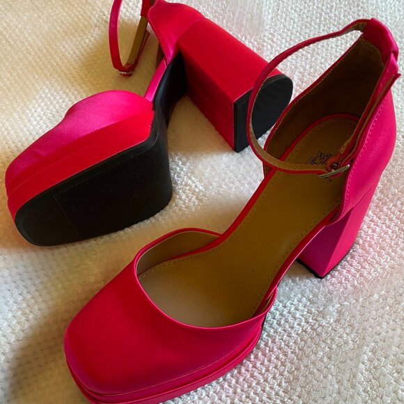 NWT/NIB Wild Fable Women's Bianca Platform Heels Viral Barbie Pink Shoe Size 7.5 - Picture 3 of 14